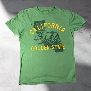 Aéropostale Men's Green T-Shirt with California Graphic (Size M)